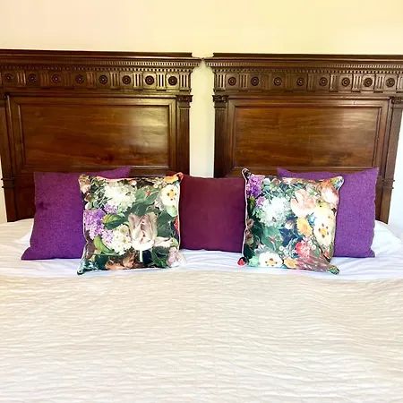 Palazzo Bruchi Bed and breakfast 3*