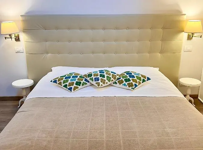 Palazzo Bruchi 3*